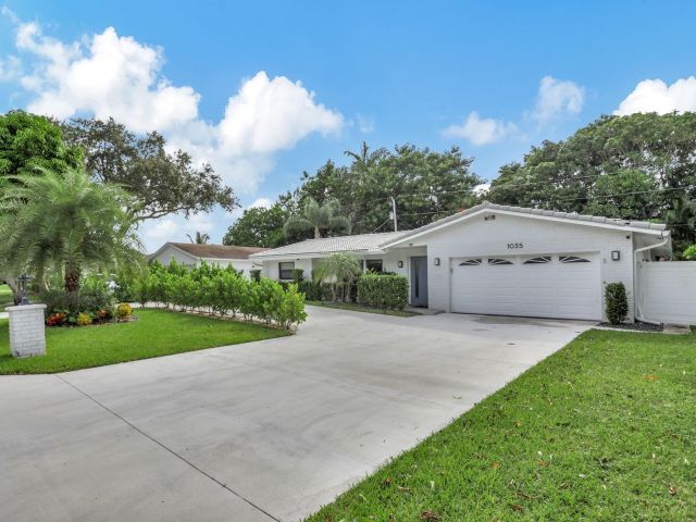 Home for rent at 1035 NW 5th Ave - photo 5941861