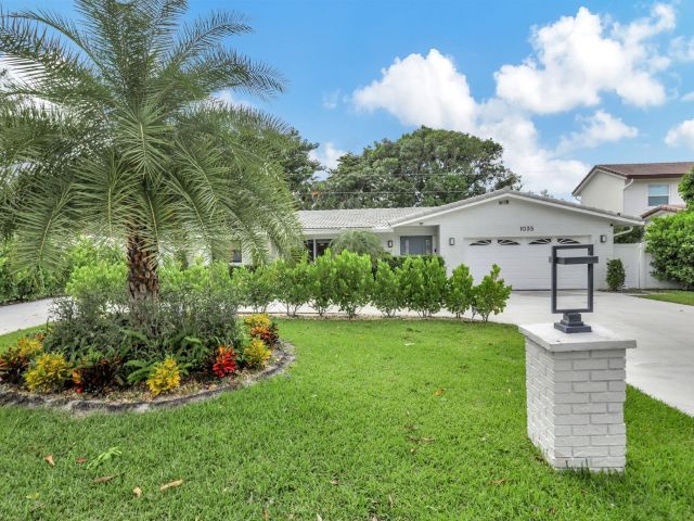 Home for rent at 1035 NW 5th Ave - photo 5941862