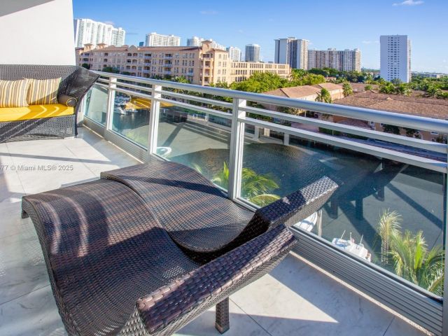 Apartment for sale  Unit #401 - photo 5903666