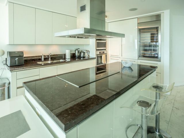 Apartment for sale  Unit #401 - photo 5903676