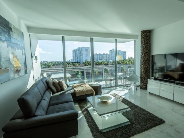 Apartment for sale  Unit #401 - photo 5903678