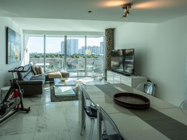 Apartment for sale  Unit #401 - photo 5903680