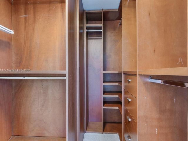 Apartment for sale  Unit #801 - photo 5925958