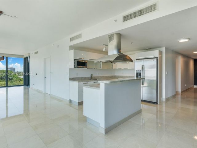 Apartment for sale  Unit #801 - photo 5925964