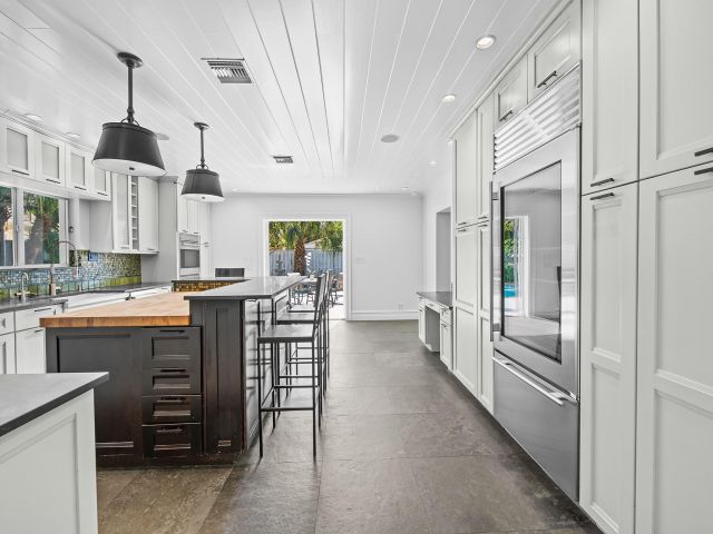 Home for sale at 2709 NE 30th St - photo 5981510