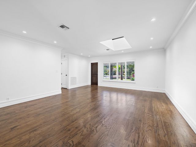 Home for sale at 2709 NE 30th St - photo 5981515