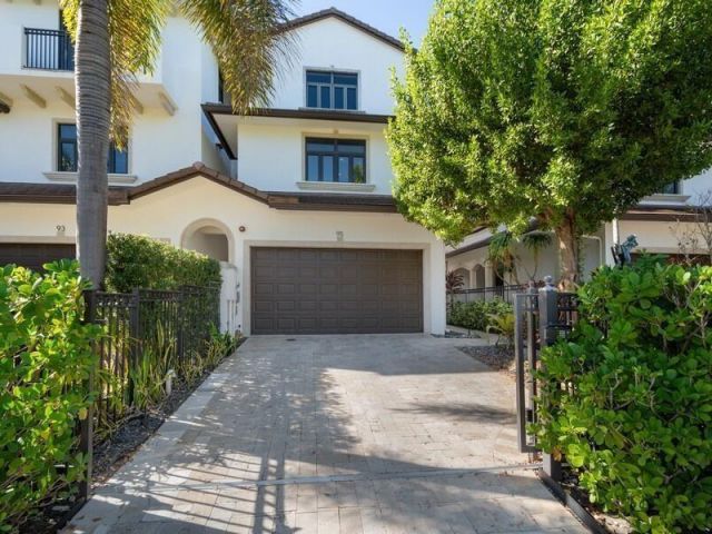 Home for rent at 95 Isle Of Venice Drive - photo 6291073