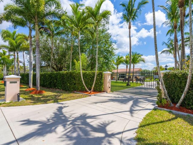 Home for sale at 28505 SW 207th Ave - photo 5868979