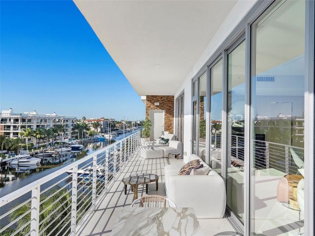 Apartment for rent  Unit #PH1 - photo 5901964