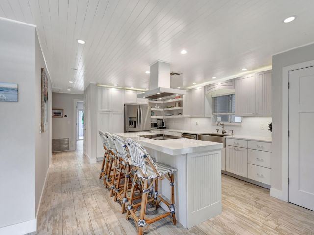 Home for rent at 14 NE 5th Street - photo 5879669