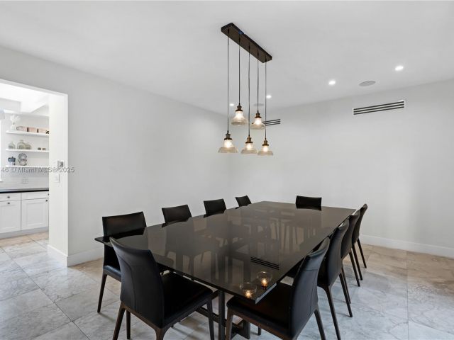 Home for sale at 100 E Dilido Dr - photo 5871899