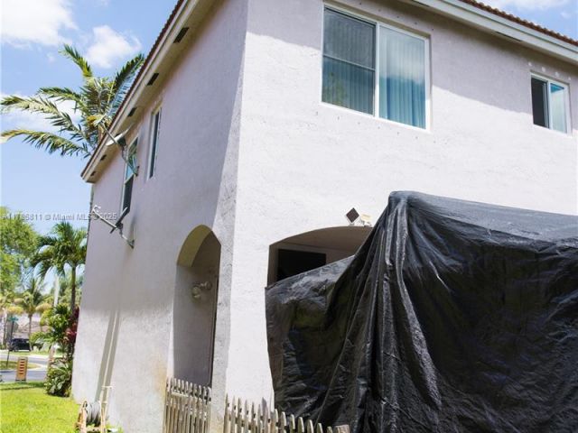 Home for sale at 1735 NW 77th Ave - photo 5883002