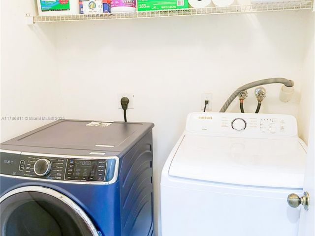 Home for sale at 1735 NW 77th Ave - photo 5883006