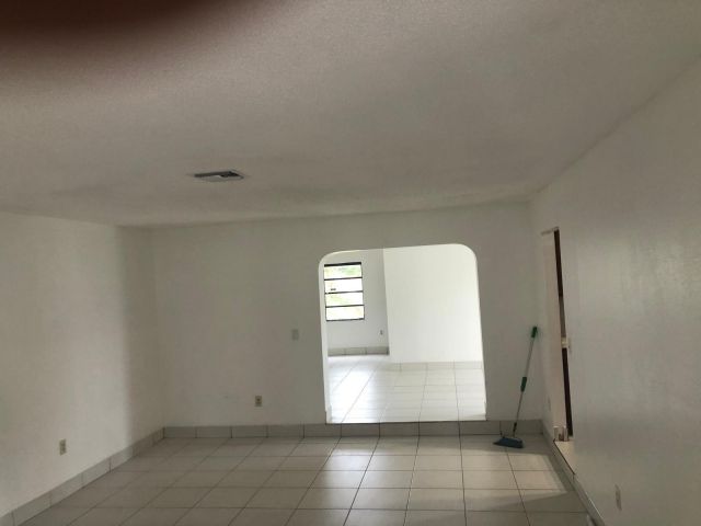 Home for sale at 520 E Campus Cir - photo 6003492