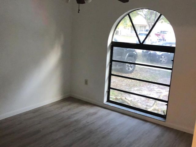 Home for sale at 520 E Campus Cir - photo 6003496