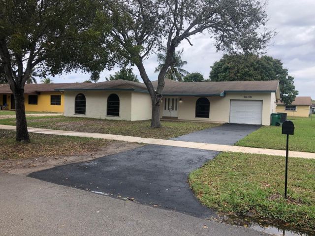 Home for sale at 520 E Campus Cir - photo 6003499