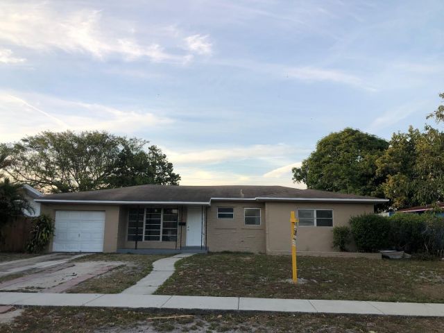 Home for sale at 520 E Campus Cir - photo 6003500