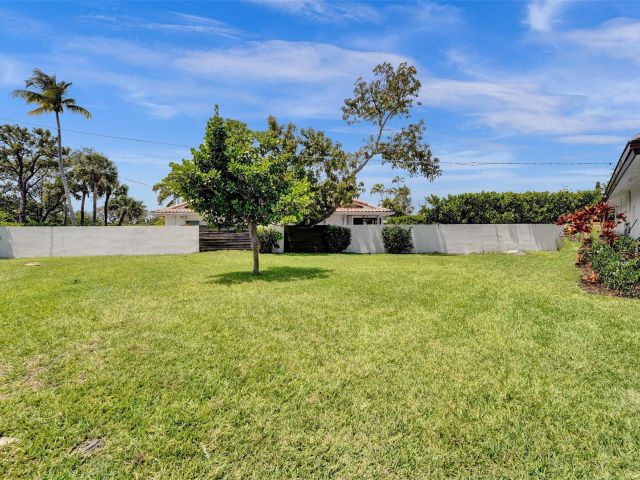 Home for sale at 2805 NE 29th St - photo 6040948