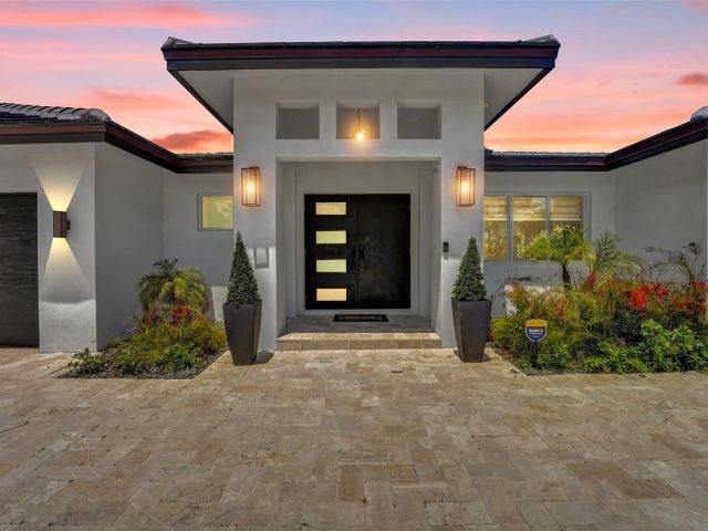 Home for sale at 2805 NE 29th St - photo 6040958