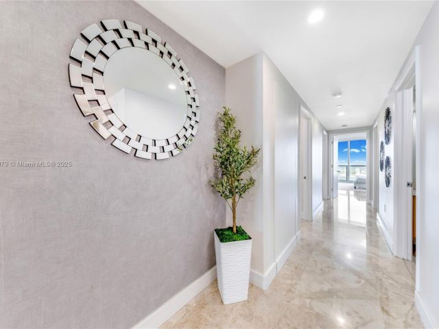 Apartment for sale  Unit #2401 - photo 5935954