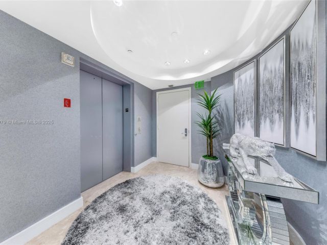 Apartment for sale  Unit #2401 - photo 5935959