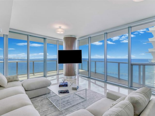 Apartment for sale  Unit #2401 - photo 5935961