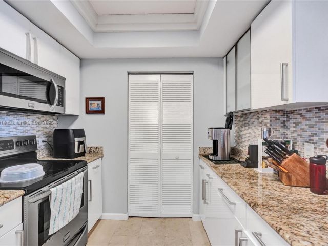 Apartment for sale  Unit #2507 - photo 5908810