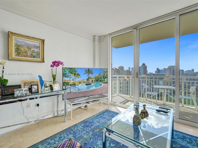 Apartment for sale  Unit #2507 - photo 5908817