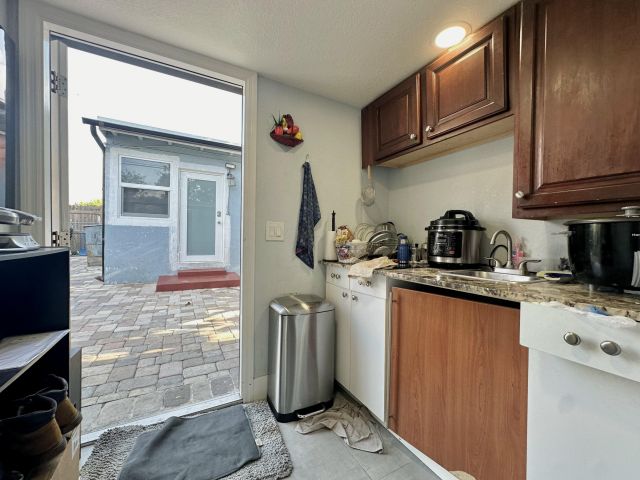 Home for sale at 946 Mcintosh Street - photo 5865458