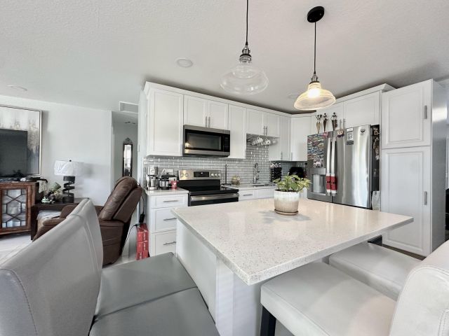 Home for sale at 946 Mcintosh Street - photo 5865467