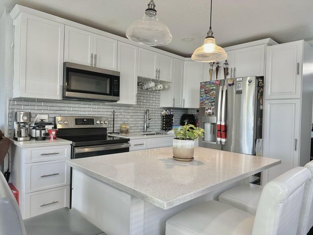 Home for sale at 946 Mcintosh Street - photo 5865468