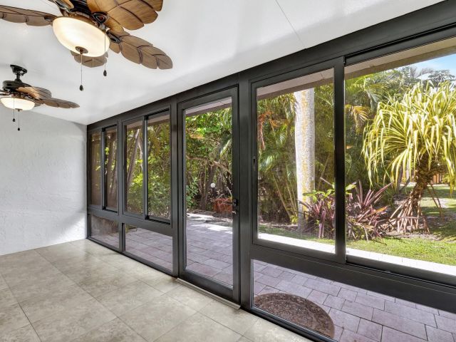 Home for sale at 2017 N Dixie Hwy - photo 5995803