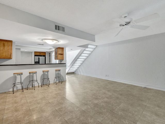 Home for sale at 2017 N Dixie Hwy - photo 5995806