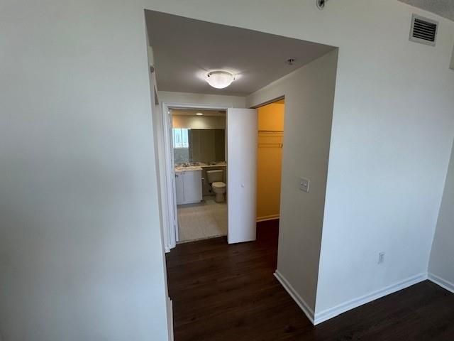 Apartment for rent  Unit #914 - photo 5909978