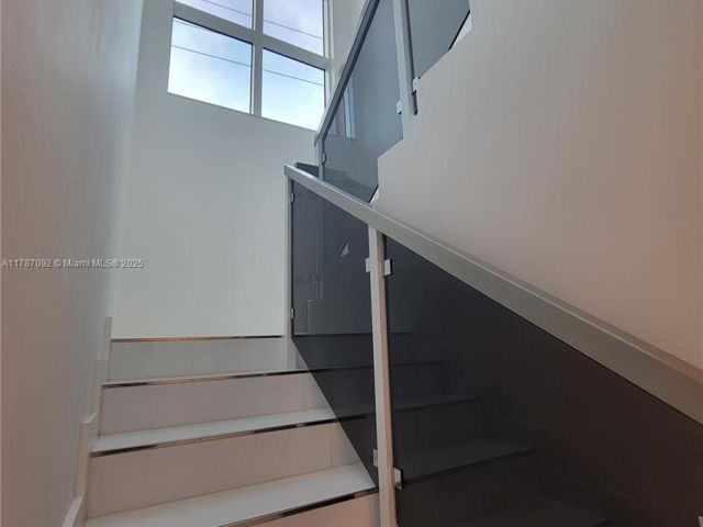 Apartment for sale  Unit #1-TH - photo 5915664