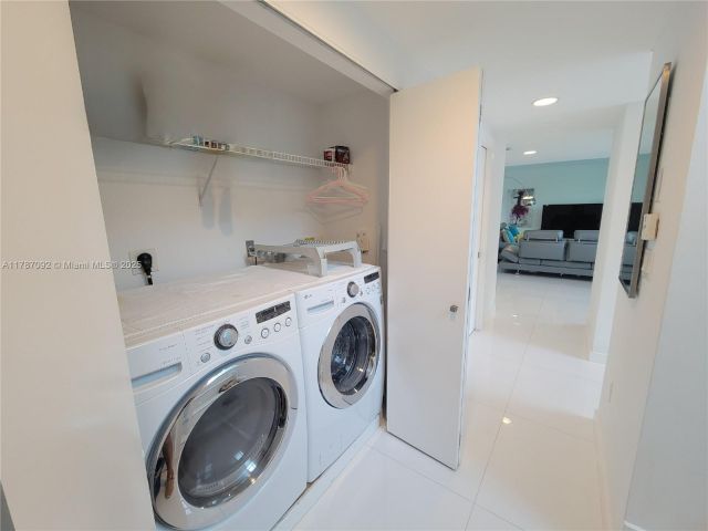 Apartment for sale  Unit #1-TH - photo 5915665