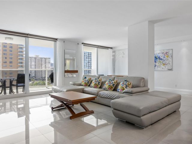 Apartment for sale  Unit #TS306 - photo 5894038