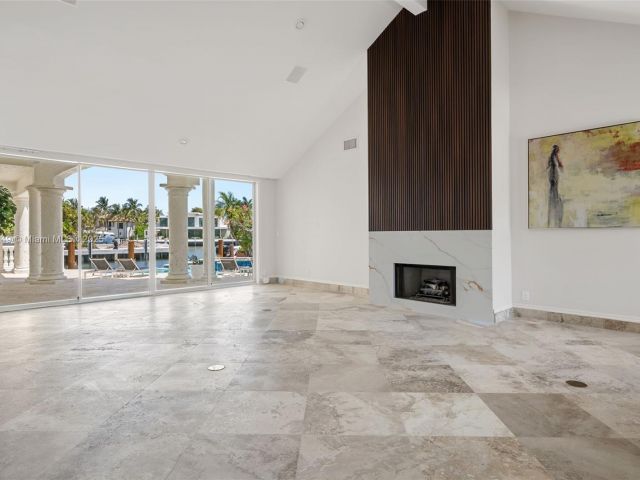 Home for sale at 2561 Lucille Dr - photo 6270995