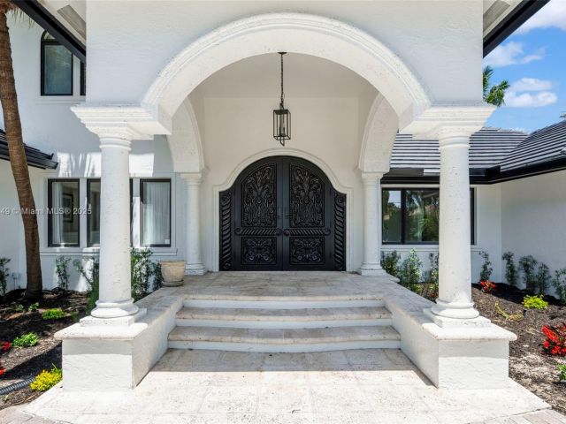 Home for sale at 2561 Lucille Dr - photo 6270999