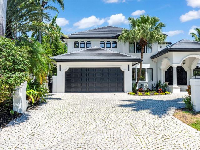 Home for sale at 2561 Lucille Dr - photo 6271000