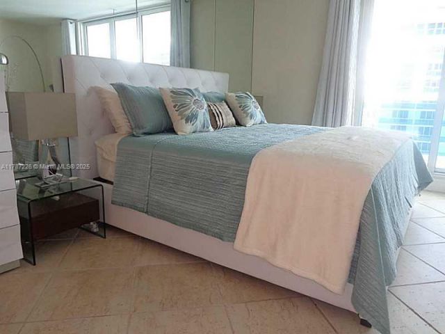 Apartment for rent  Unit #1221 - photo 6044143