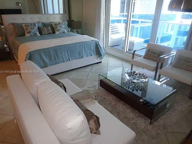 Apartment for rent  Unit #1221 - photo 6044153