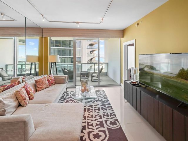 Apartment for sale  Unit #2410 - photo 5920110