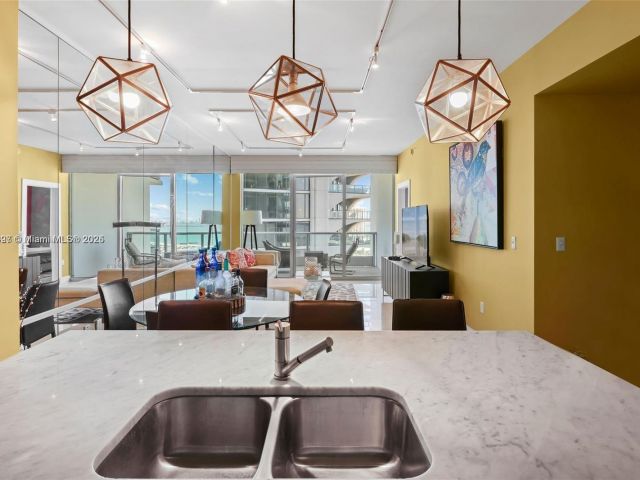 Apartment for sale  Unit #2410 - photo 5920112