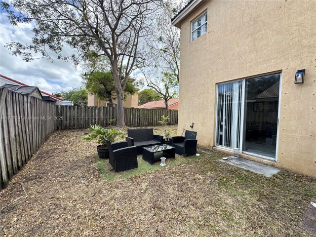 Home for sale at 1930 SE 14th Ct - photo 5870126