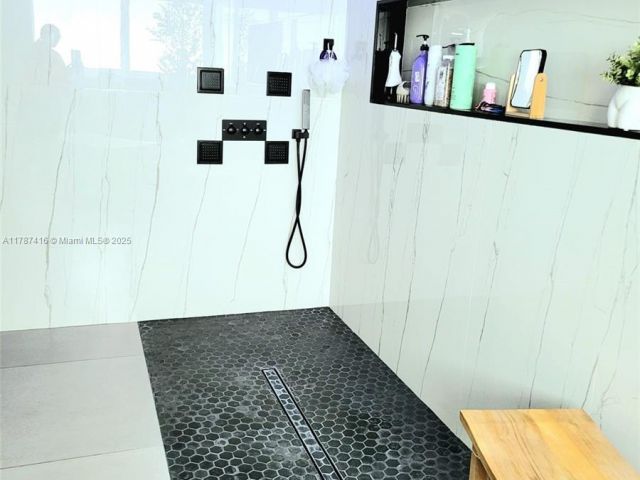 Home for sale at 30992 SW 195th Ave - photo 5869878