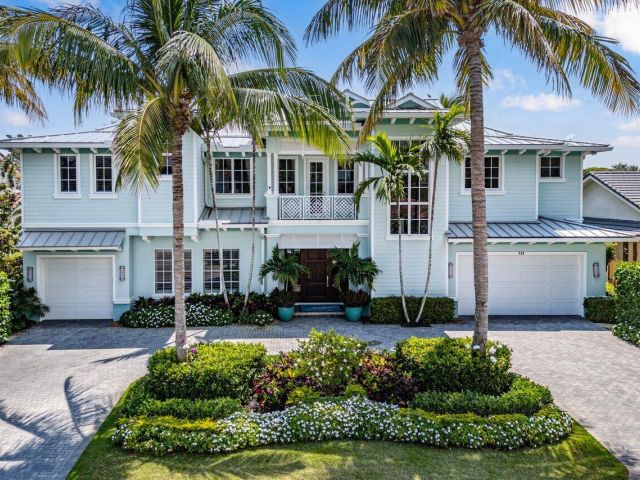 Home for sale at 960 Dogwood Drive - photo 5950590