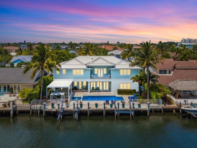 Home for sale at 960 Dogwood Drive - photo 5950596