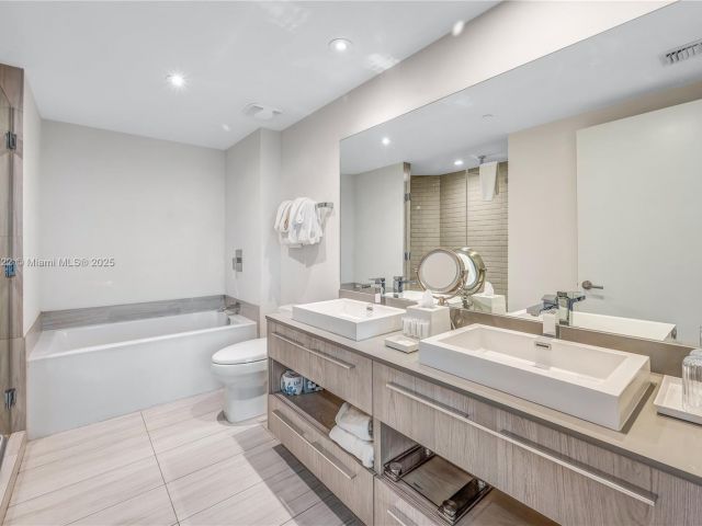 Apartment for sale  Unit #R2501 - photo 5919139