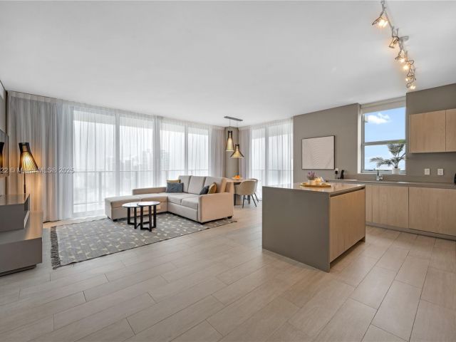 Apartment for sale  Unit #R2501 - photo 5919145